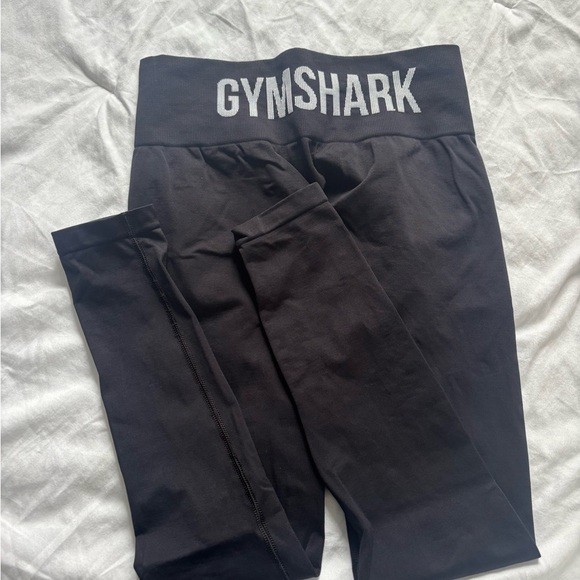 Gymshark Black Leggings - Picture 1 of 3
